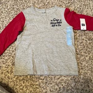 NAT gap long sleeved tee